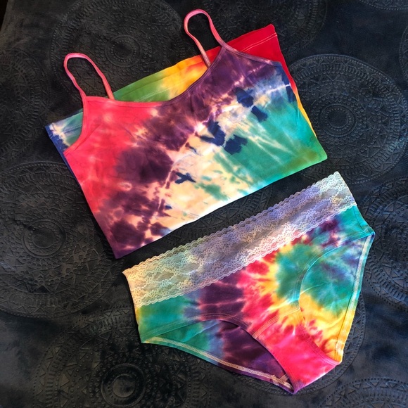 u.nique Other - 🌈u.nique cami/panty bundle 🦋